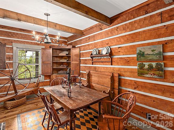 5th image of 571 Fletcher Martin Rd