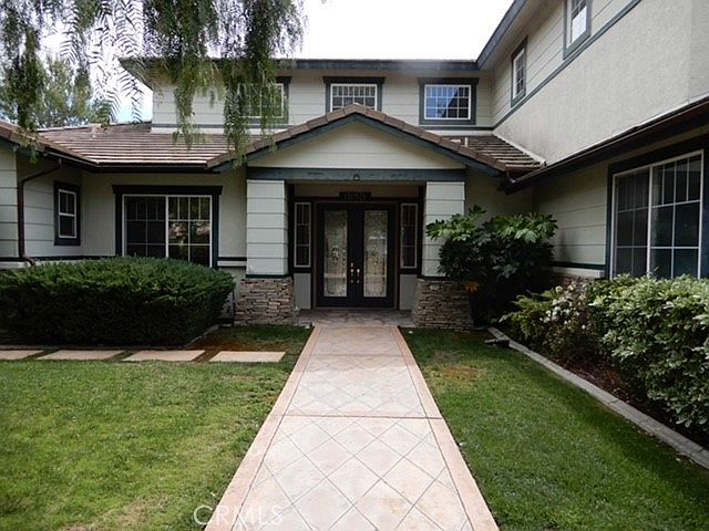 1st image of 1050 Fuller Dr
