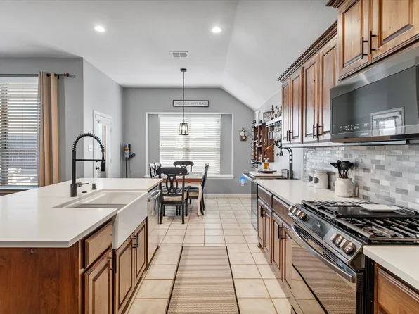 2604 Leisure Ln, Little Elm, TX 75068