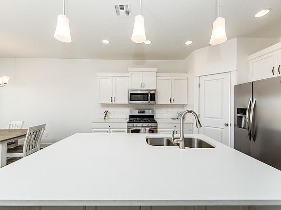 5th image of 5950 S Desert Crest Dr