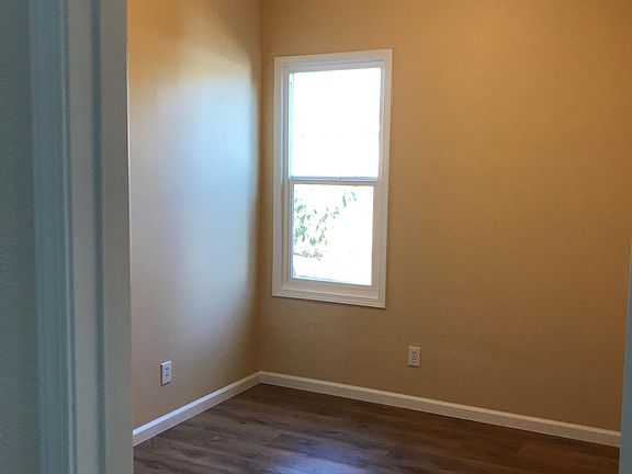 5th image of 9 S Hensley St #9