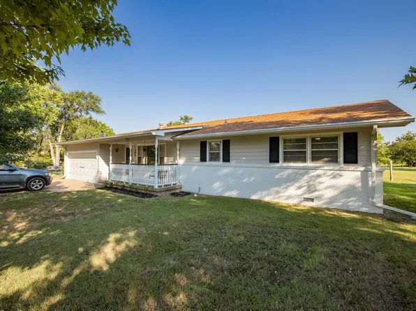 306 W Feather Pl, Andover, KS 67002