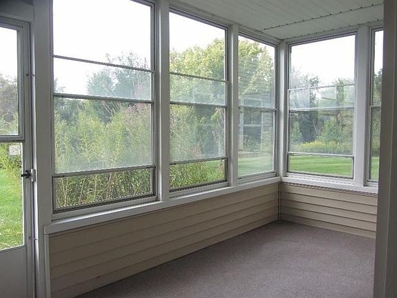 3rd image of 1787 Weatherstone Dr
