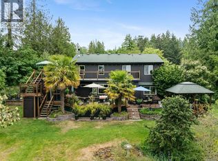 11007 Cedar Ln, North Saanich, BC V8L5R1
