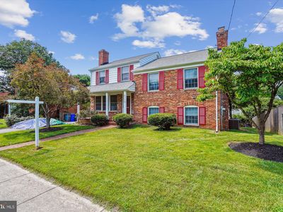 8710 Lowell St, Bethesda, MD, 20817