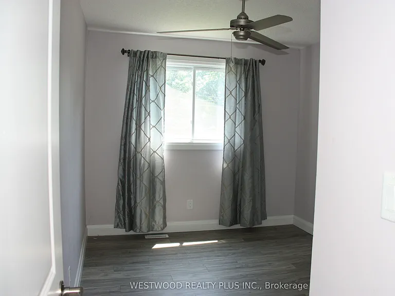 1042 Goshen Rd — Photo 15