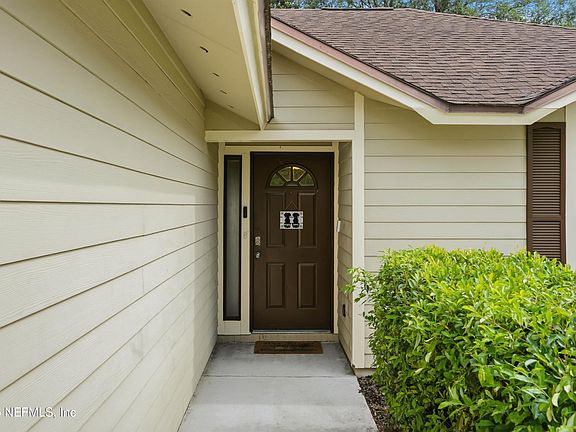 2nd image of 8133 MORRISTOWN Trail
