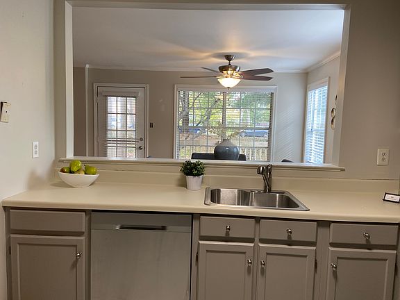 4th image of 1 Balsam Ct APT 3