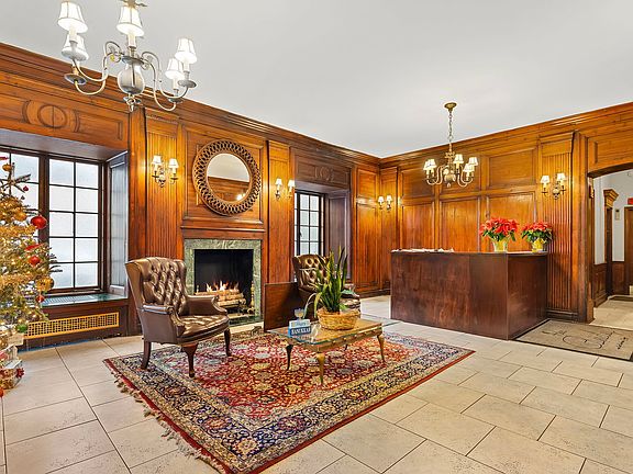 2nd image of 4940 S East End Ave APT 20A