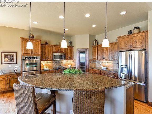 5th image of 6082 Bay Meadows Dr