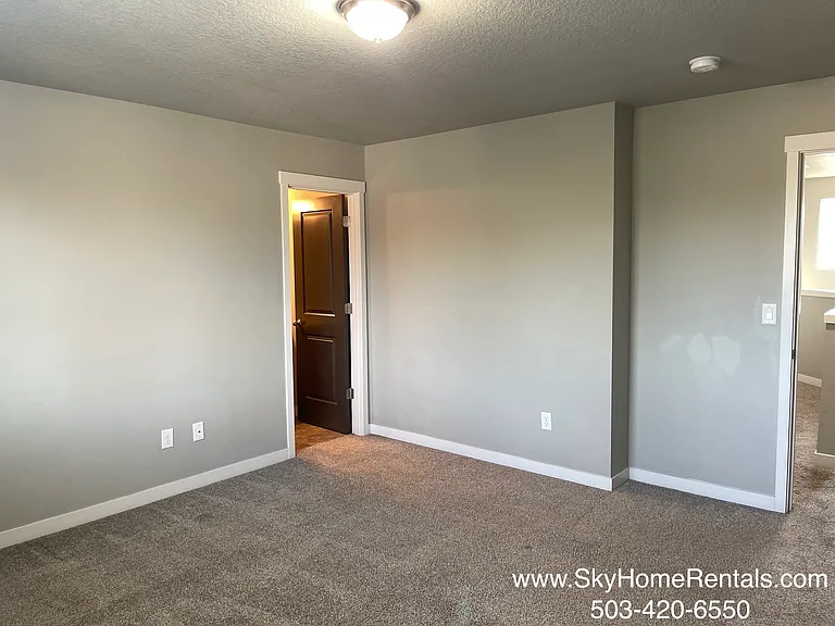 3534 Anchor Ct NE — Photo 8