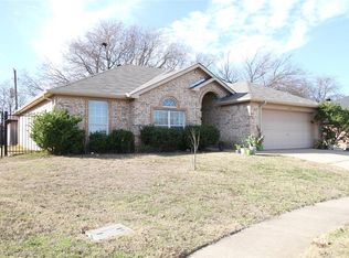6010 Kelleemac Ct, Arlington, TX 76018