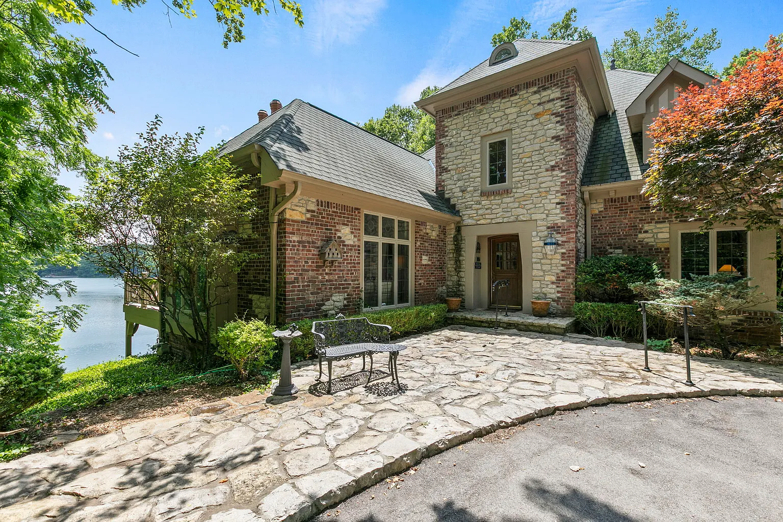 4611 W Pitcher Dr photo 1