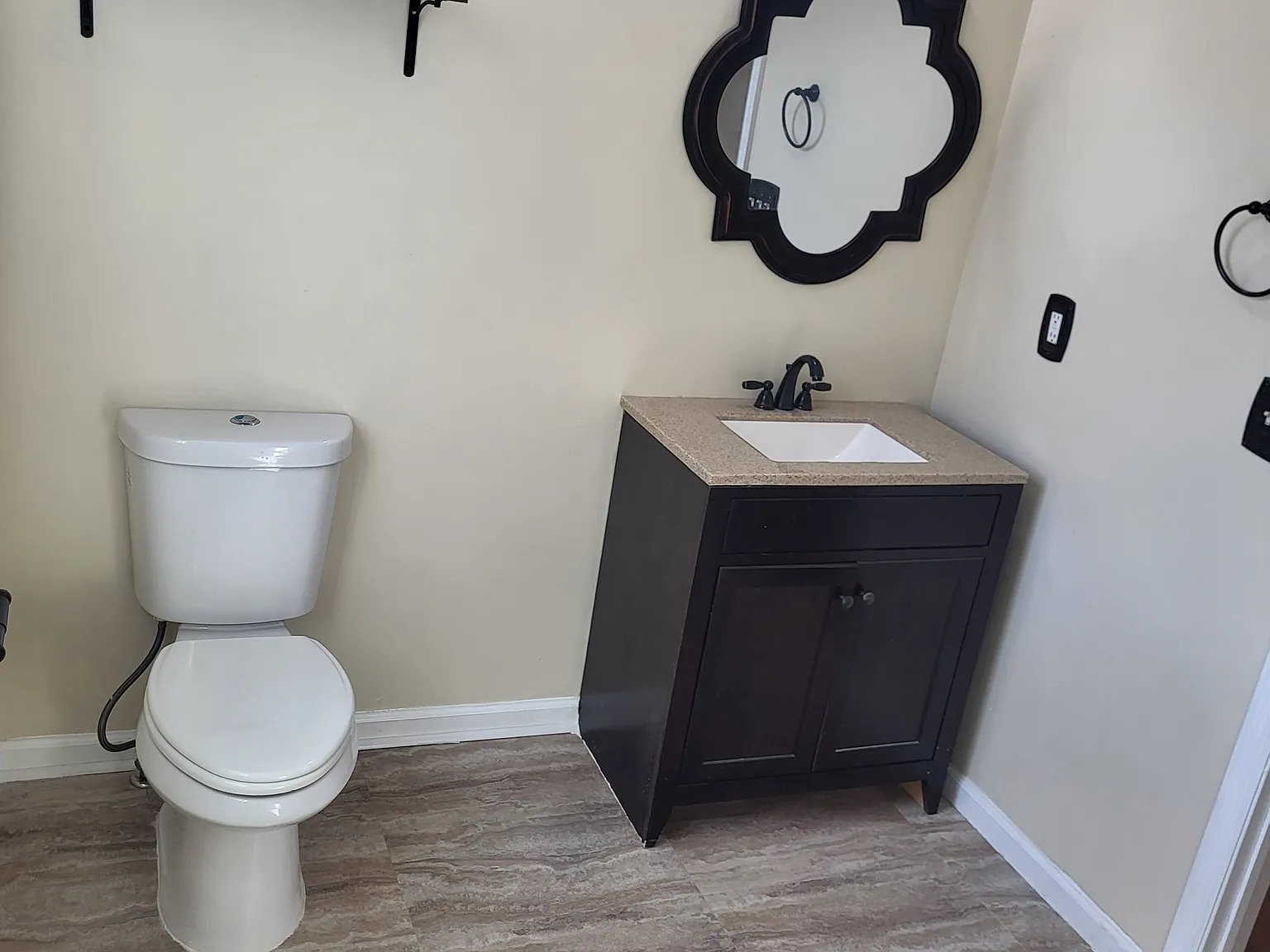 3 bed, 1600 sqft, $2,200 — Photo 4