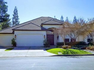 1709 E Poppy Hills Dr, Fresno, CA
