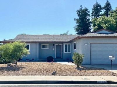 1724 Laverne Ave, Clovis, CA, 93611