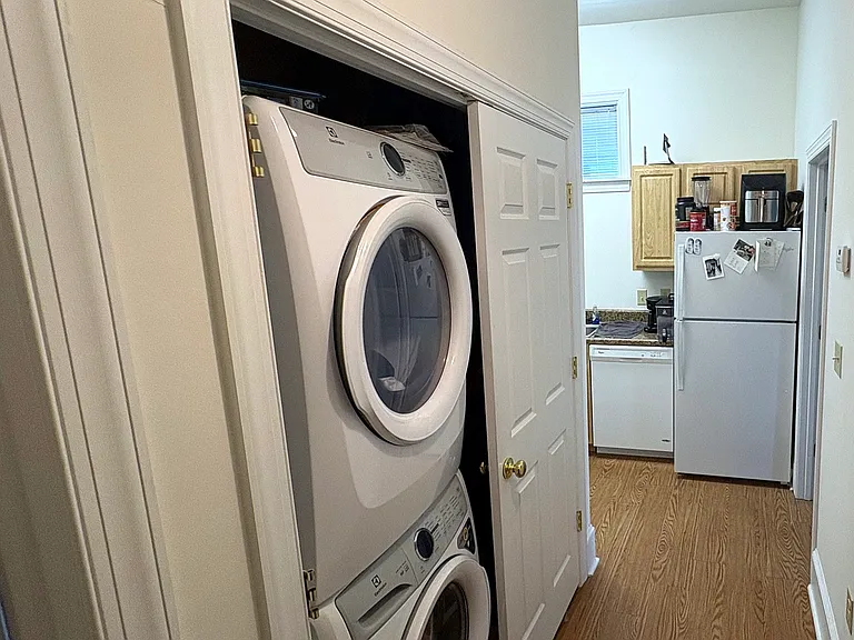 2504 W Grace St #3 — Photo 6