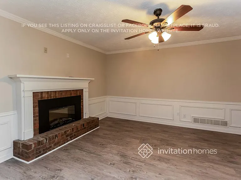1591 Willow Blf — Photo 7