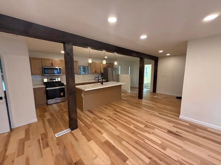 632 W Wisconsin Ave — Photo 6