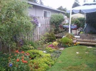 521 NW Zobrist St, Estacada, OR 97023