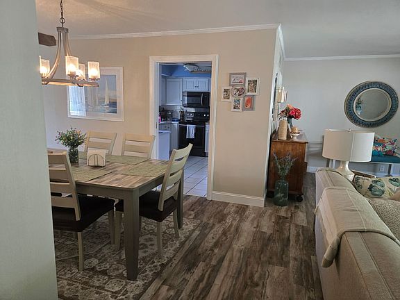 5th image of 521 NW 1st Ave