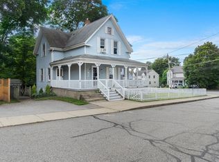 204 School St, Franklin, MA 02038