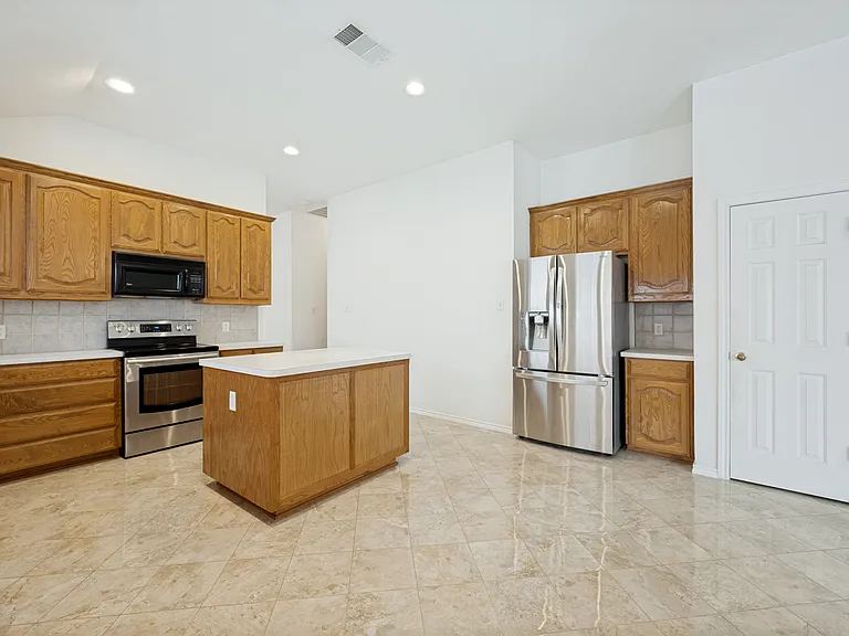 8809 Sunset Trace Dr — Photo 5