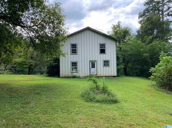 3004 Hagard Trl, Graysville, AL 35073