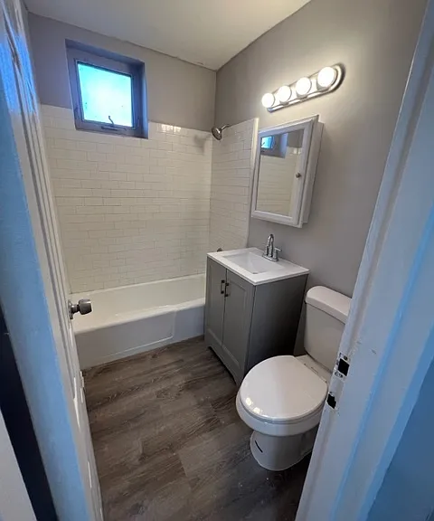 156 S Munn Ave — Photo 9