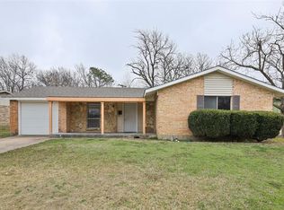 169 Ridgeway Cir, Lewisville, TX 75067