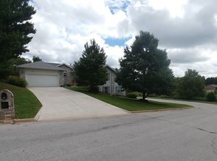 3092 S Palisades Dr, Springfield, MO 65807