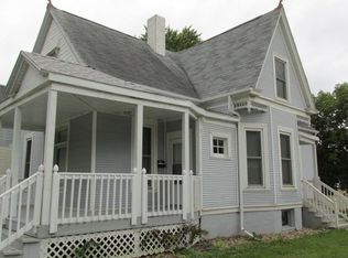 701 S Clayton St, Bloomington, IL