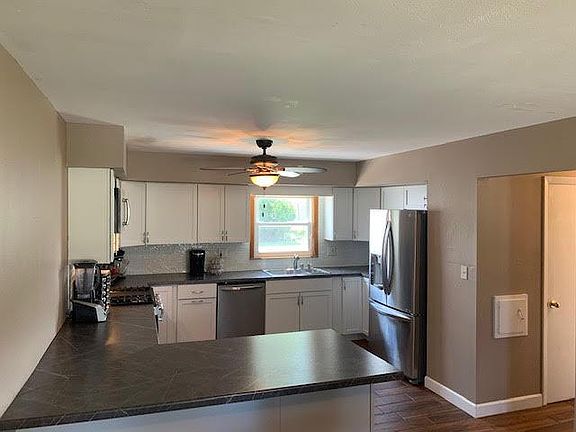 5th image of 2437 W Carrington Ave