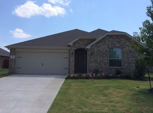 331 Blanco Dr, Forney, TX 75126