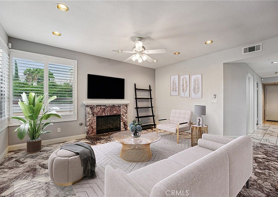 1st image of 901 Clearwood Ave