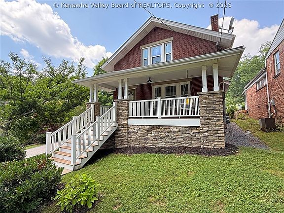 2nd image of 617 Fort Hill Dr
