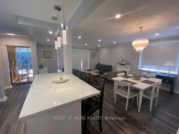 597 Parkside Dr, Oakville, ON L6K 1P6
