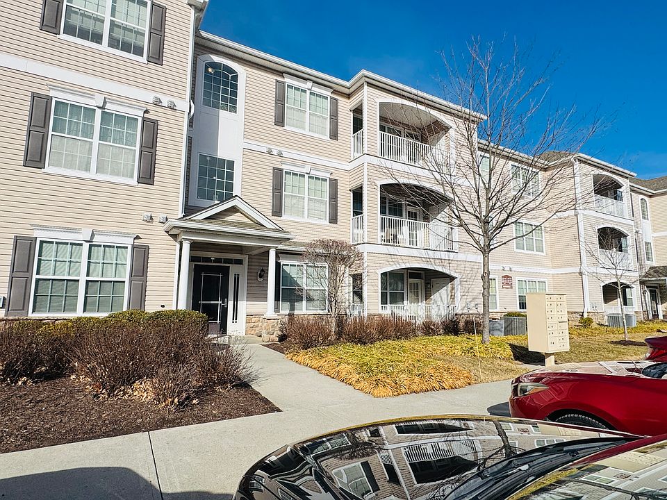 1st image of 533 Timberlake Dr