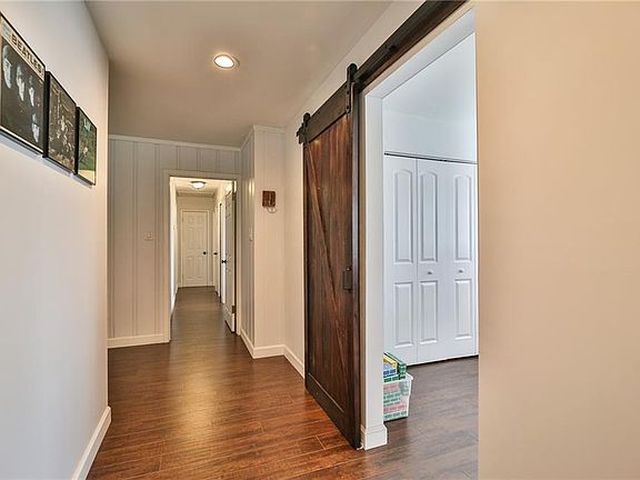 3rd image of 2549 Lake Ellen Dr