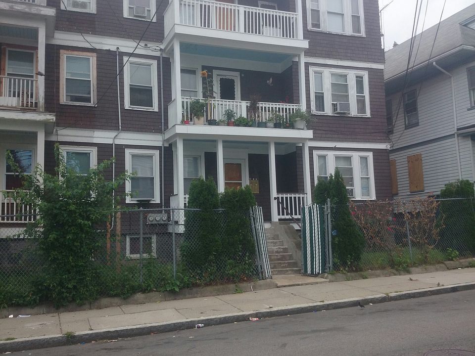 2nd image of 40 Wildwood St