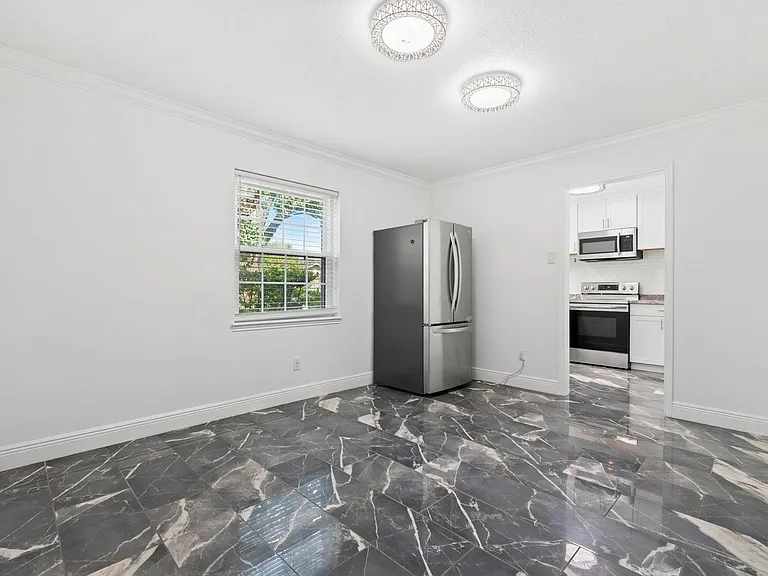 7900 Westheimer Rd #121 — Photo 11