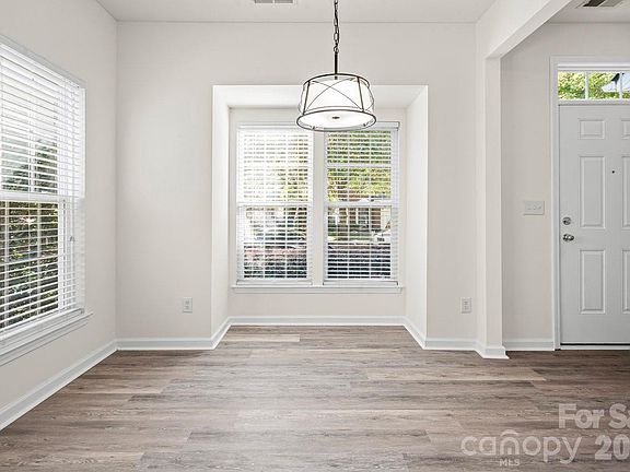 5th image of 152 Cypress Landing Dr