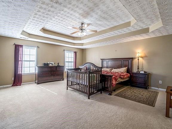 5th image of 872 Martin Forest Court