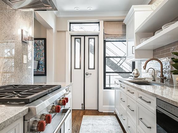 4th image of 1120 N Lake Shore Dr #12C