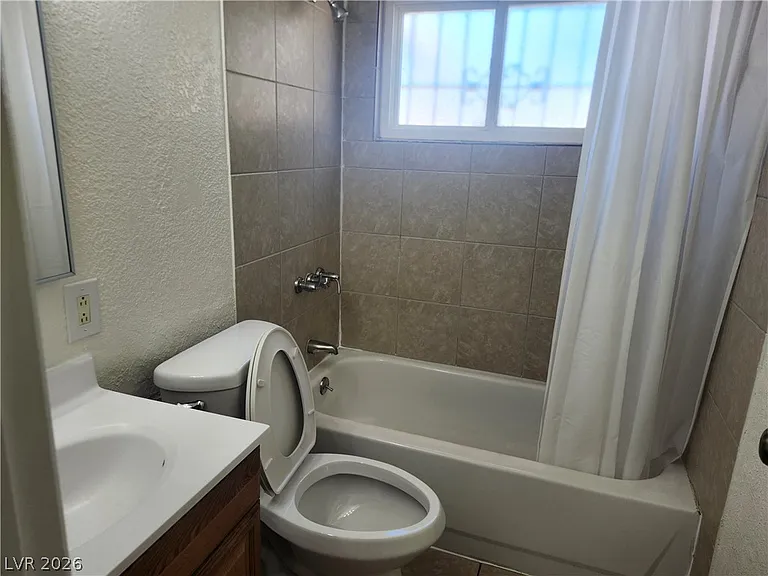 2700 Basswood Ave — Photo 17