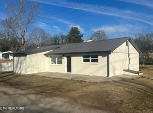 217 Monroe St, Madisonville, TN 37354