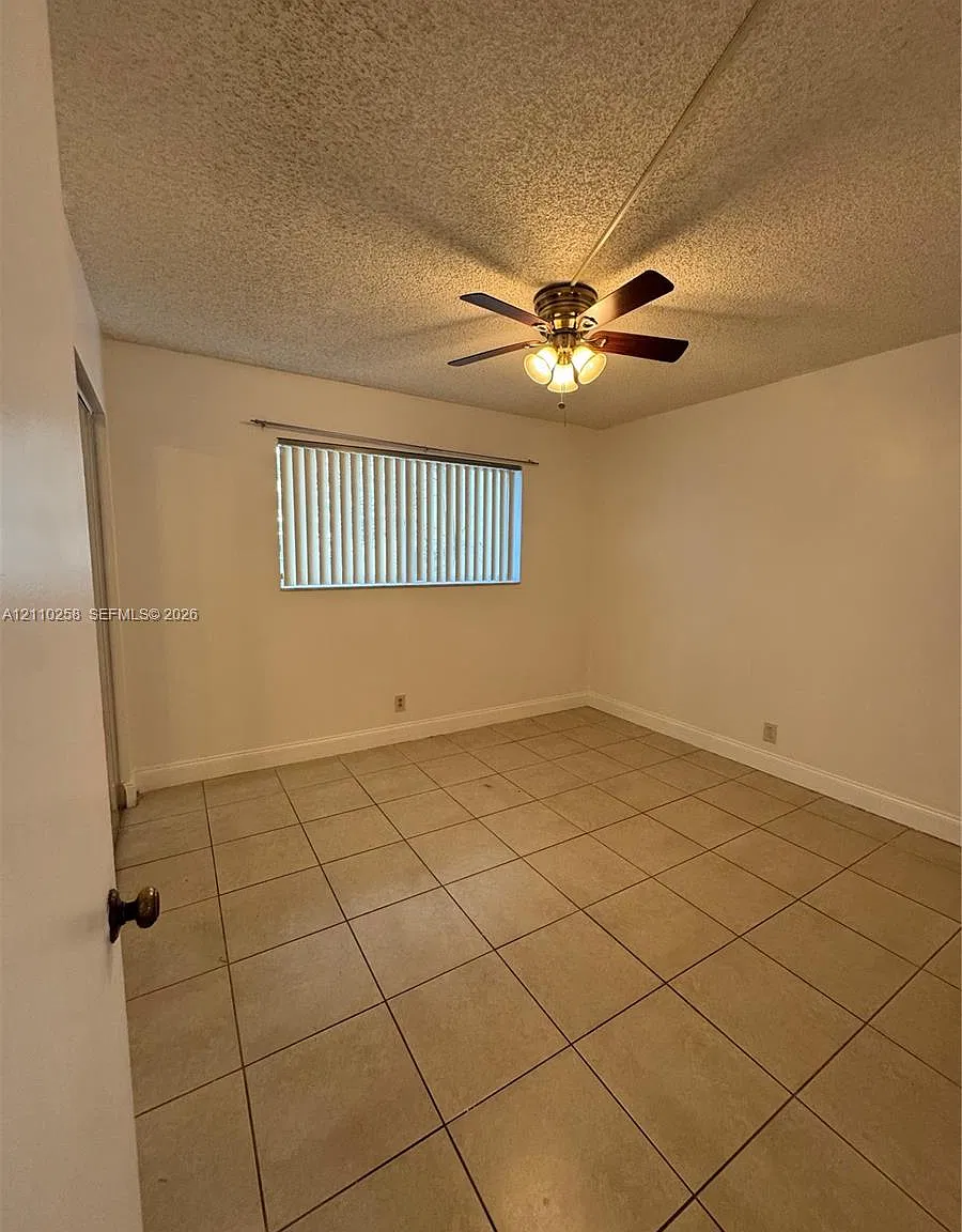 Cascades Of Lauderhill — Photo 4