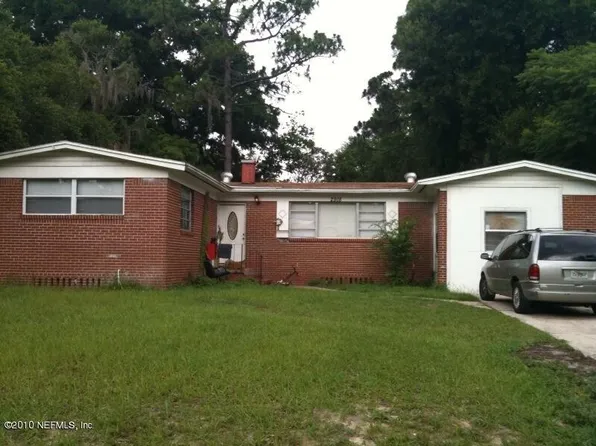 2918 CESERY Boulevard, Jacksonville, FL 32277