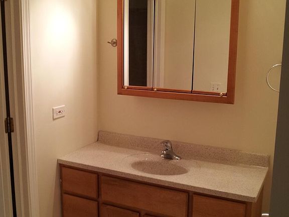 3rd image of 16W540 W Lake Dr #205B