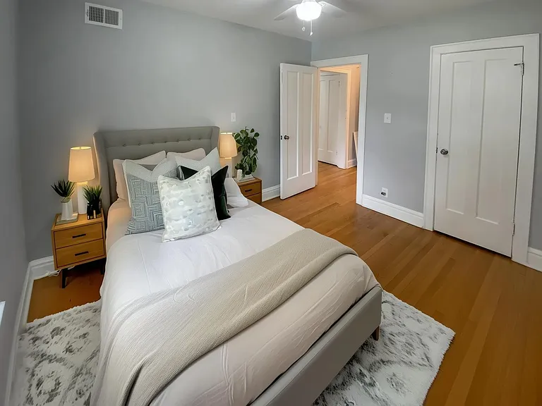 3018 N Karlov Ave #1F — Photo 9
